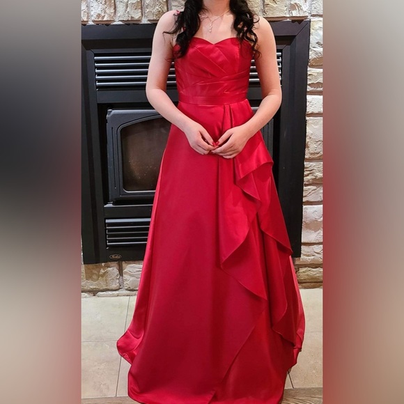 Robe de bal - Picture 1 of 1